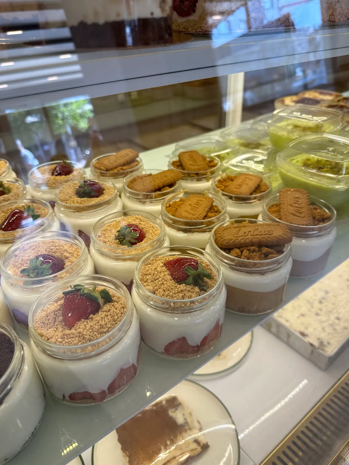 1948 Coffee & Patisserie - Cafes Hıdırlık 5