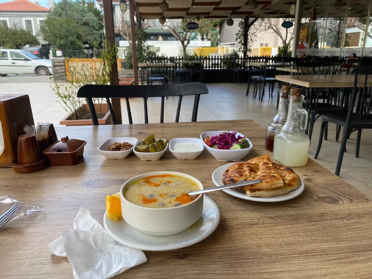 Acıktım Pide Çorba Kebap Salonu - Restaurants Sığacık 2
