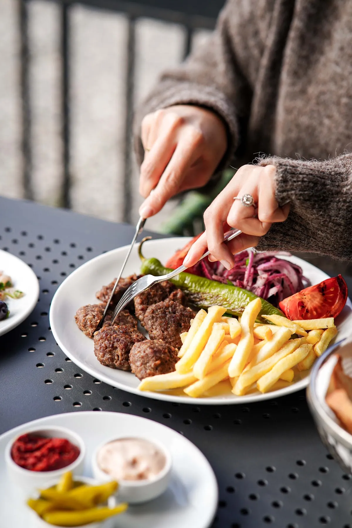 Akçaabat Köfte 1947 - Restaurants Sığacık 2