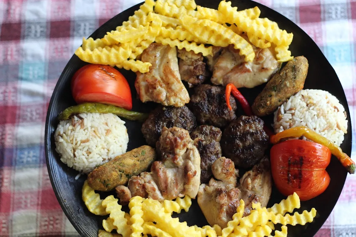 ARTEMIS RESTORAN - Restaurants Düzce 2