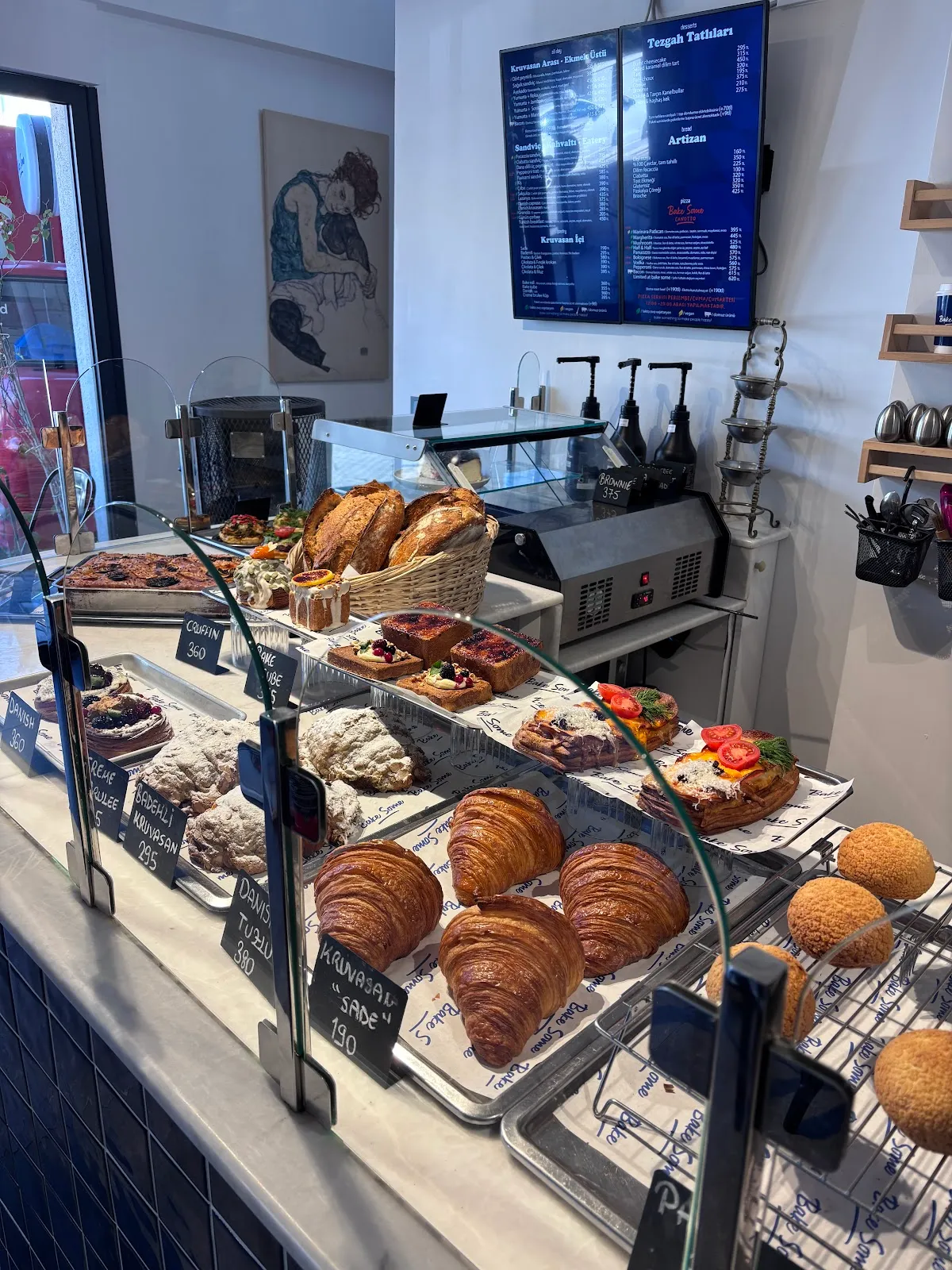 Bake Some - Cafes Zeytinli Çarşı 3