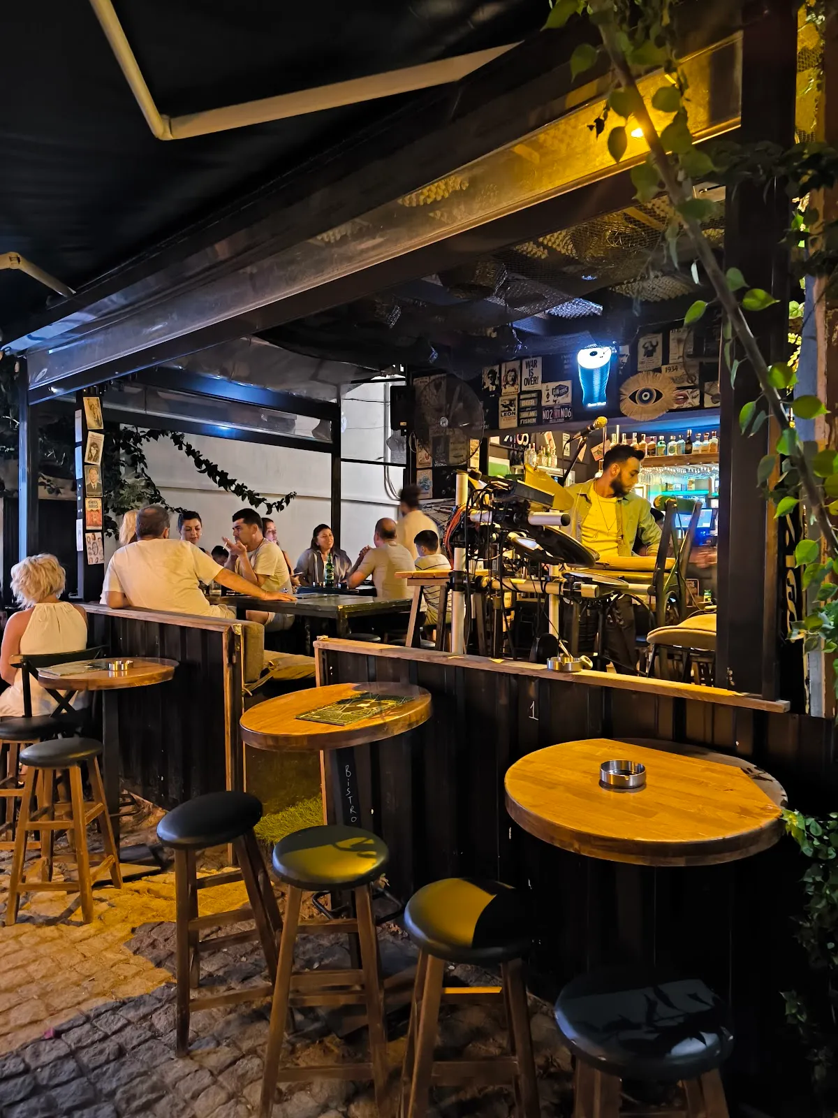 Black food-drink-music - 