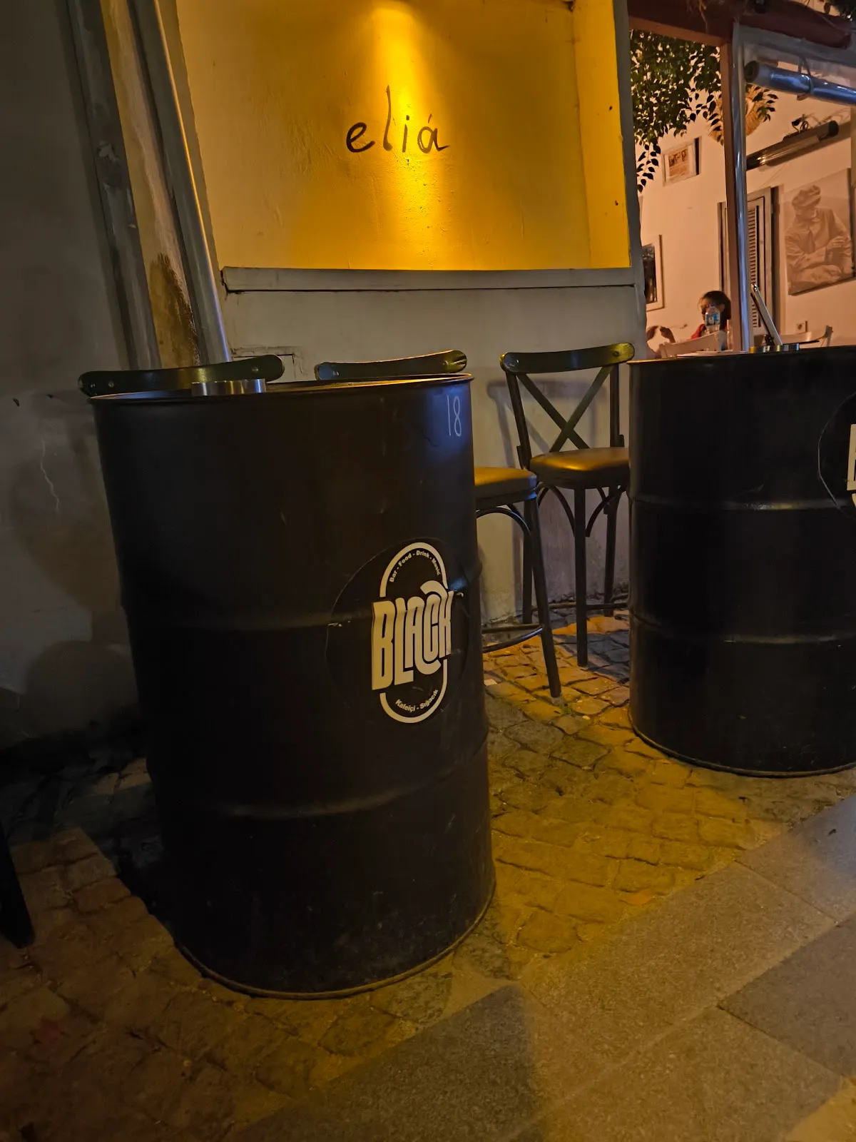 Black food-drink-music - Entertainment Sığacık 132. Sokak kaleiçi 4