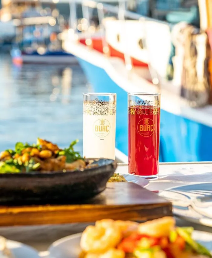 BURÇ RESTAURANT - Restaurants Sığacık 2