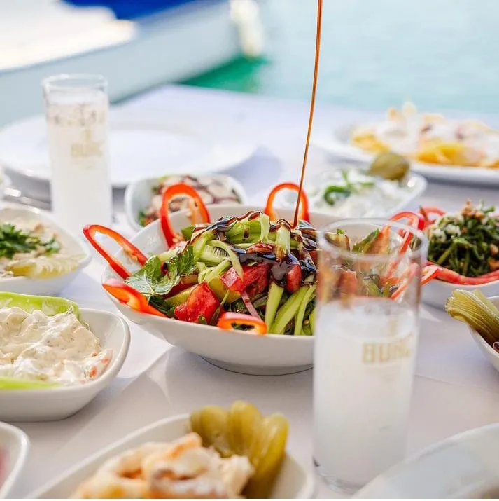 BURÇ RESTAURANT - Restaurants Sığacık 5