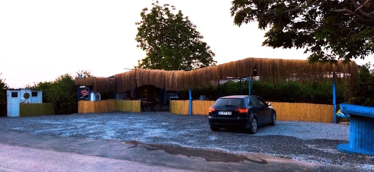 Dalgıçın yeri kahvaltı salonu gözleme - Breakfast Places Sığacık mahallesi eski Sığacık yolu 81 Eski Sığacık yolu akarca kavşağı karşısı 3