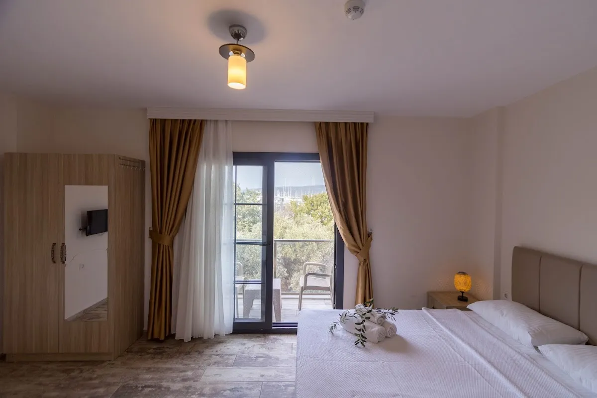 Deniz Otel - Hotels Sığacık Merkez 2