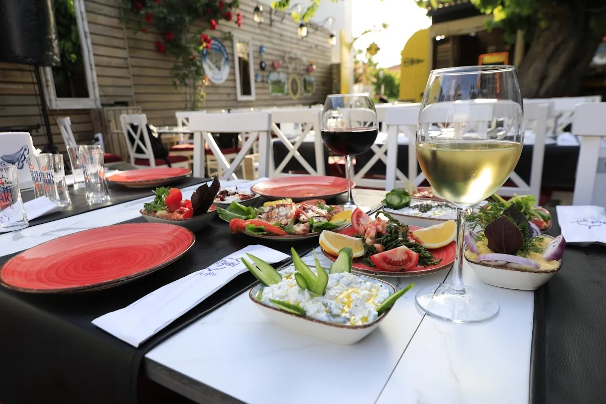 Dut Gibi - Restaurants Dut Gibi - Restaurants Sığacık 2