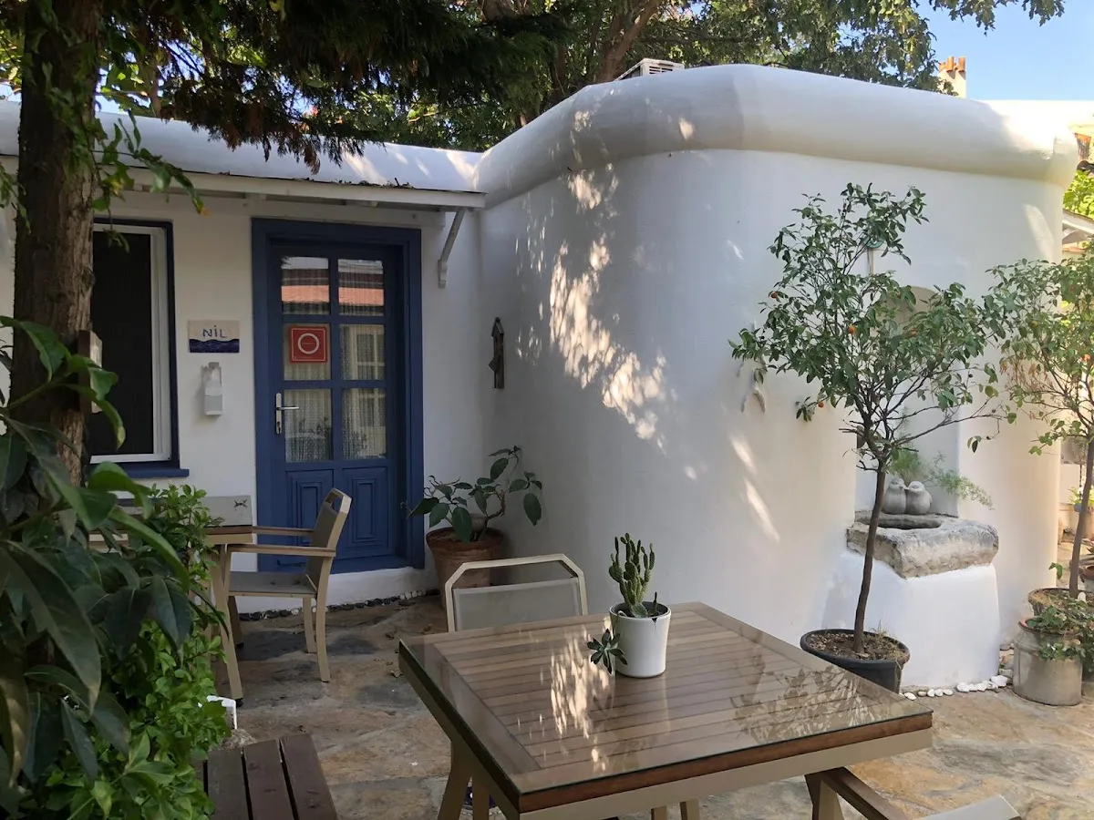 Eden in Teos pansiyon ve Cafe - Hotels Sığacık 4