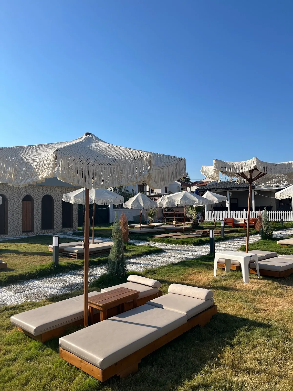 Ersay Beach Bungalow - Restaurants Akarca 3