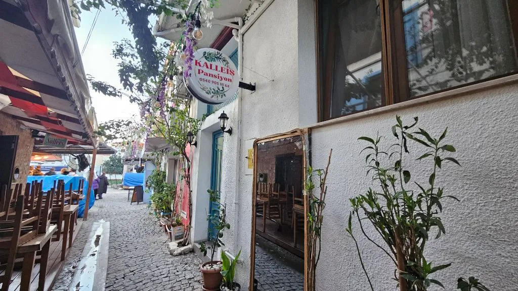 KALLEİS PANSİYON - 