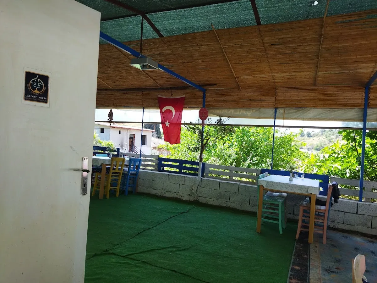 Köyün Delisi Kahvaltı Salonu - Restaurants Ulamış Mh. Cumhuriyet Cd 5