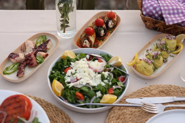 Lavantalı Restoran & Meyhane - Restaurants Akarca 5