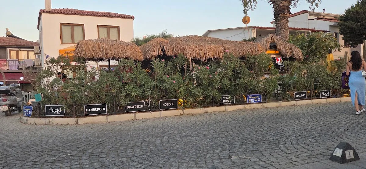 Lucid - Entertainment Sığacık 5