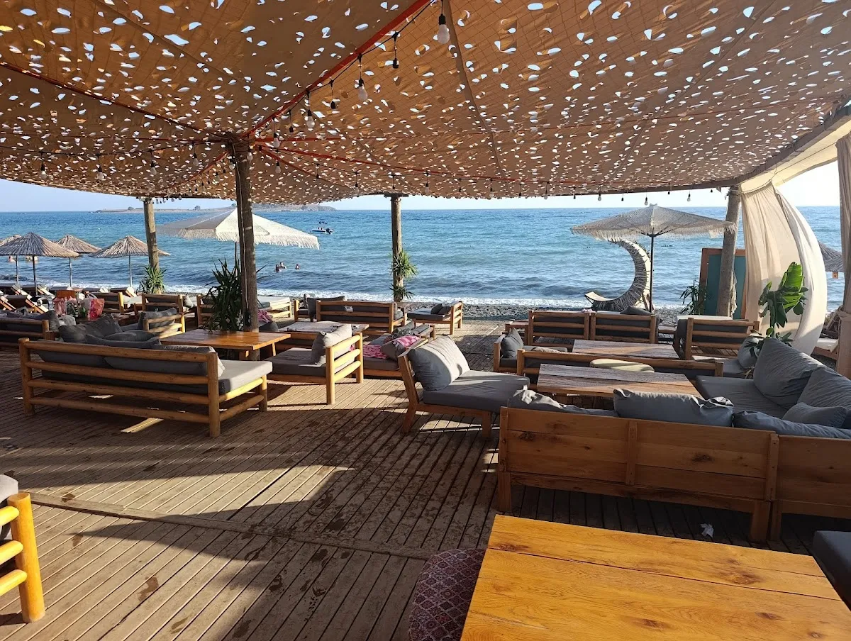 Mali Beach - Entertainment Hıdırlık mah. Tuzla cad. 2165 sok. No:21/A Seferihisar İzmir Hıdırlık mah. Tuzla cad 4