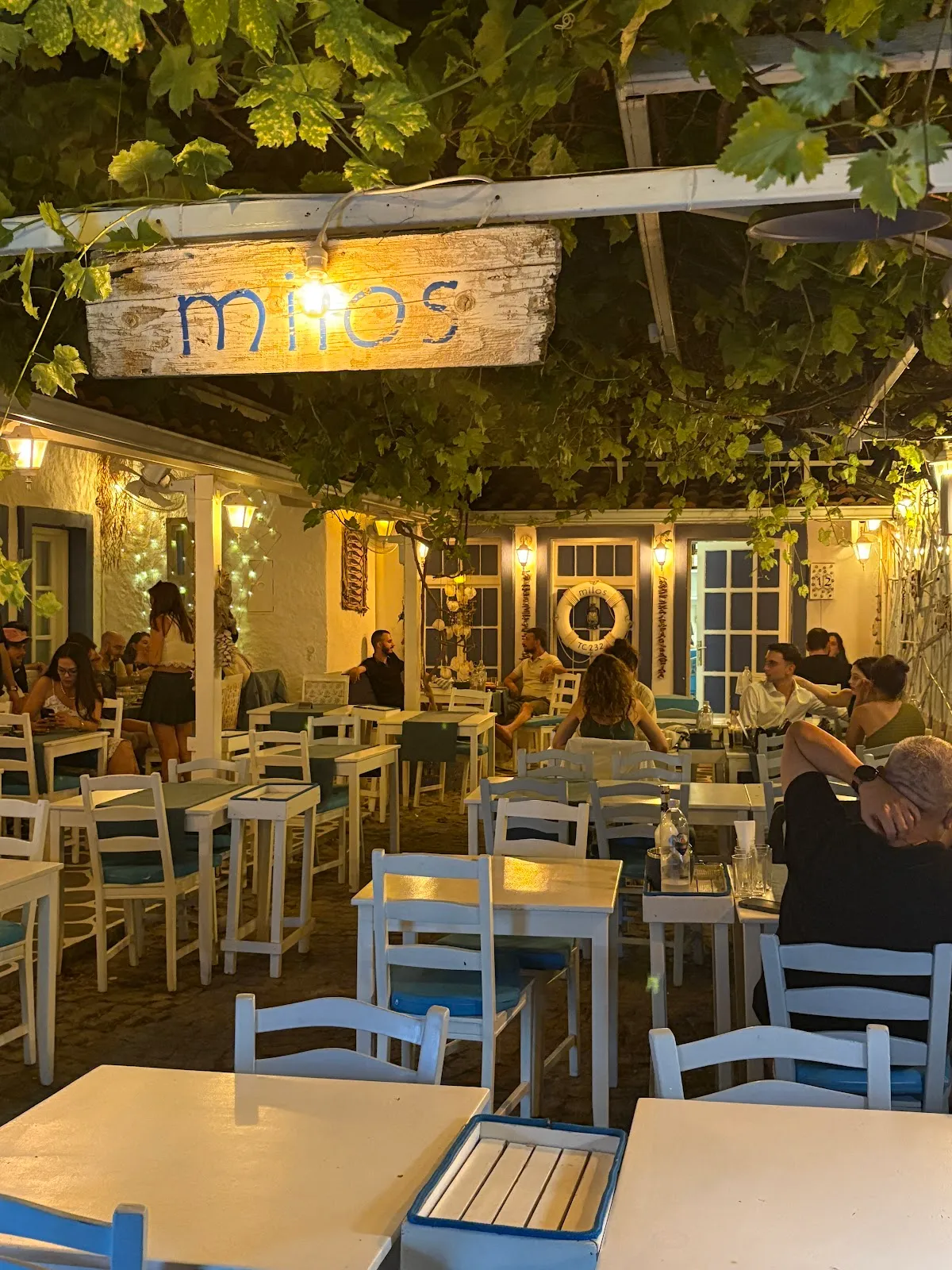Milos Balık Restaurat - Restaurants Sığacık 3