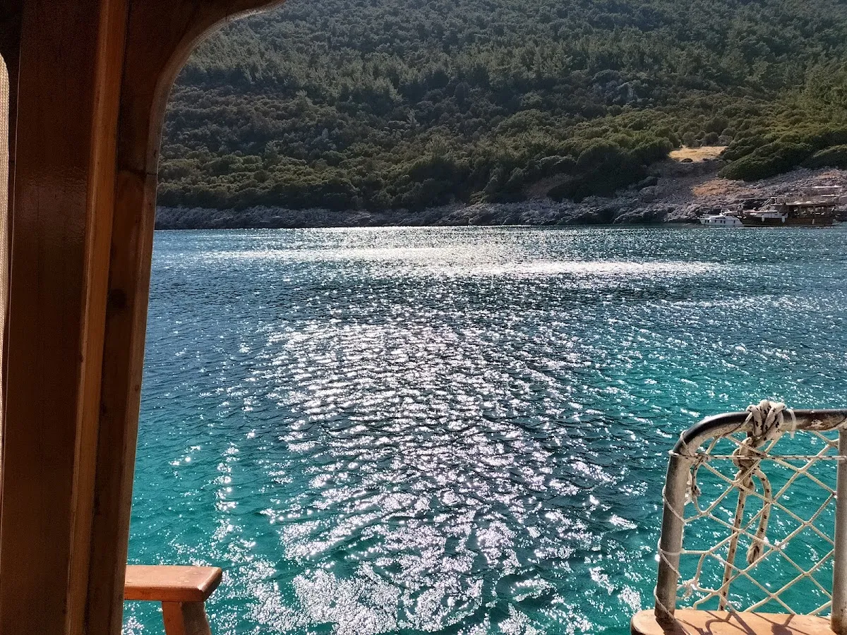Murat Kaptan gezi ve balık avı turları - Boat Tours Sığacık 5