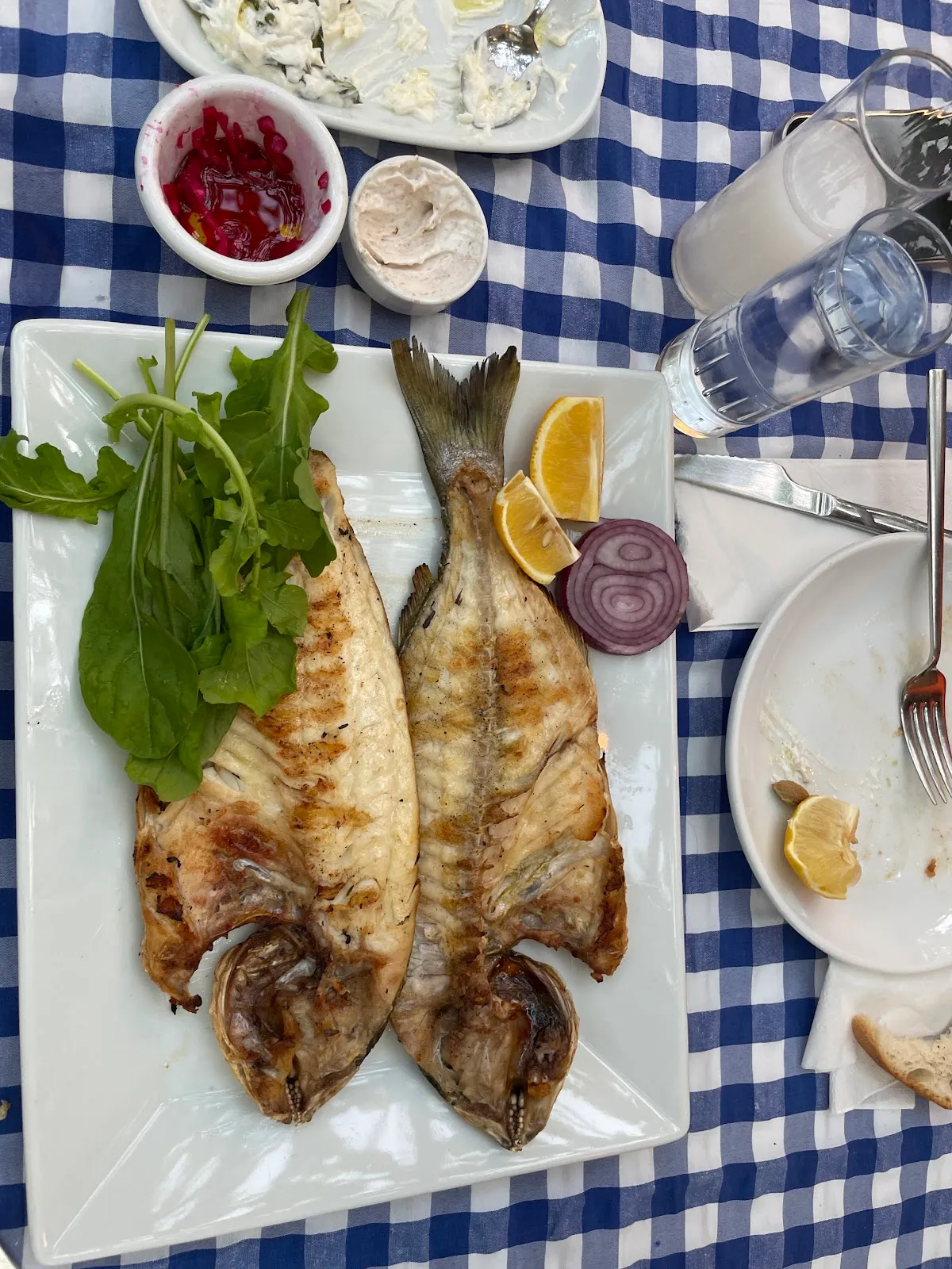 Nena Balık & Meze - Restaurants Sığacık Liman 5