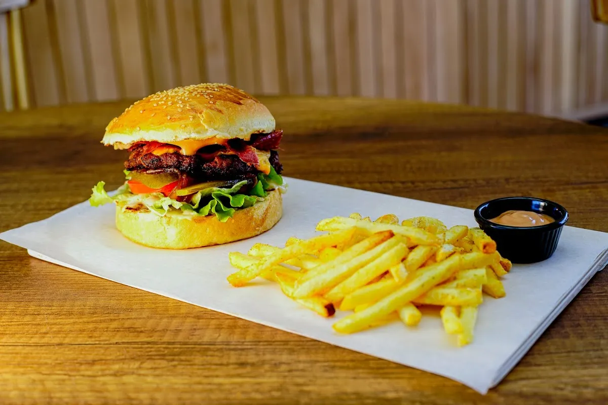 Pianetta Pizza - Restaurants Teos Marina İşletme ve Ticaret A.Ş. 2