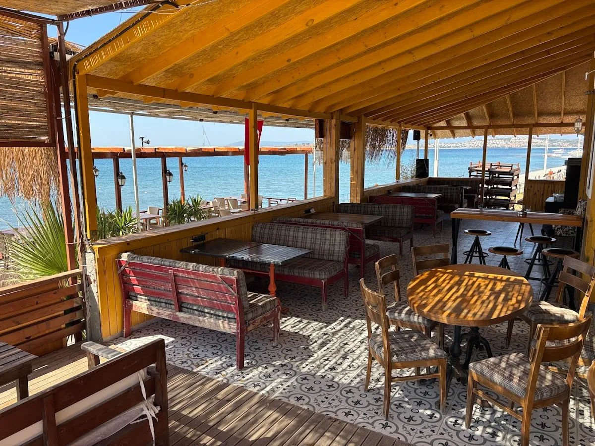 Rainbow Beach Pub - 