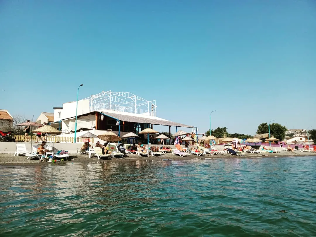Rainbow Beach Pub - Restaurants Hıdırlık mahallesi 2104 sokak 4