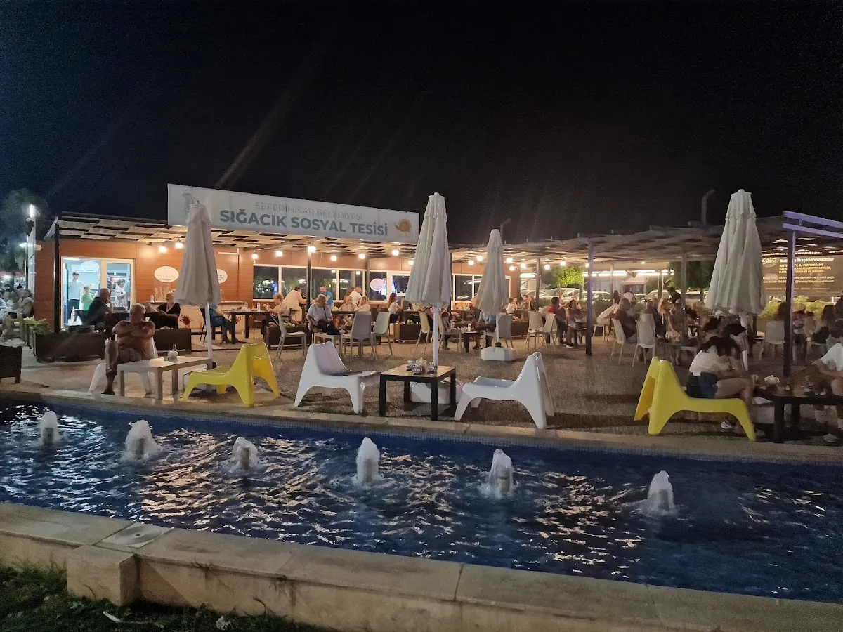 Seferihisar Belediyesi Sosyal Tesisi - Cafes Düz alan 3