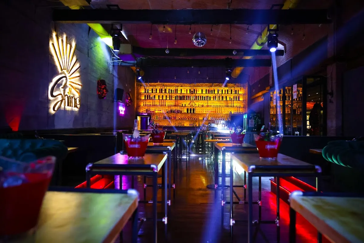 Shine Club Gece Kulübü - 