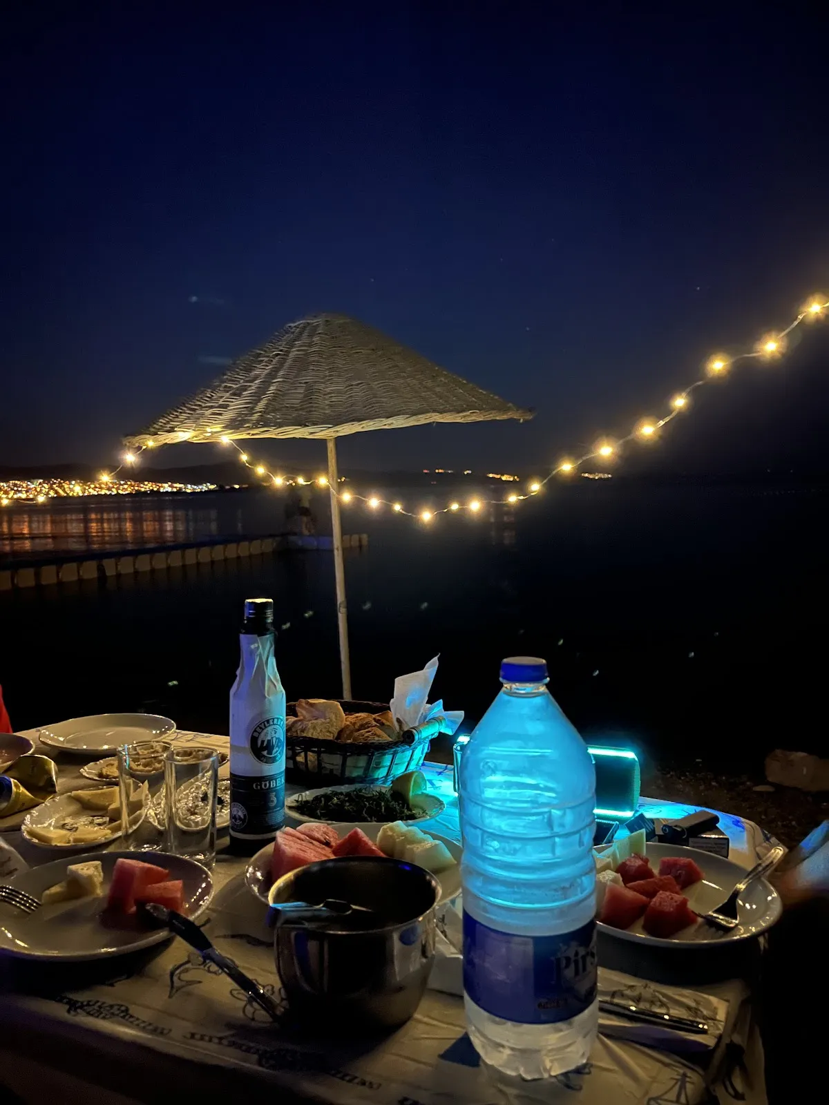 Sığacık Eski İskele Plajı (Çadır Kamp Alanı)