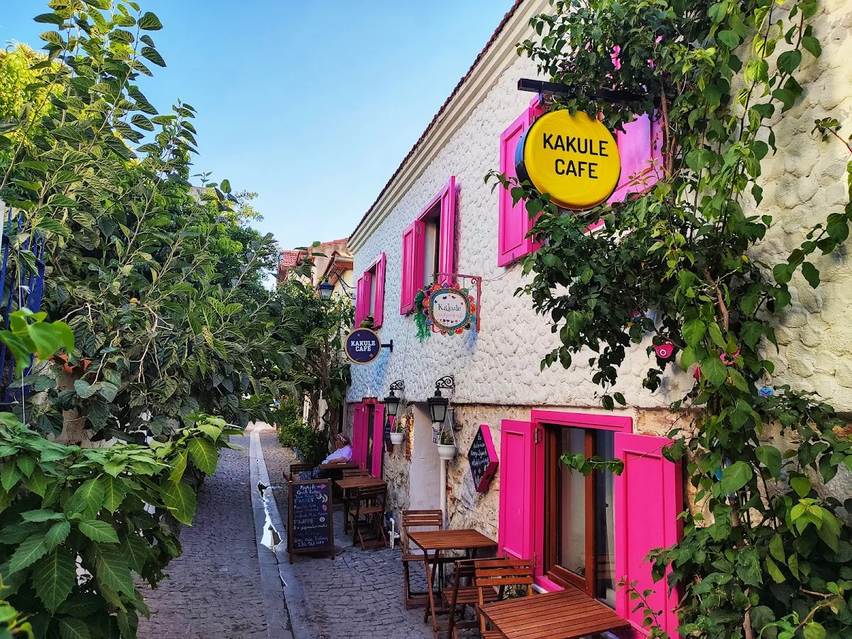 Sığacık Kalesi Sanat Sokağı - Places to Visit Sığacık 3