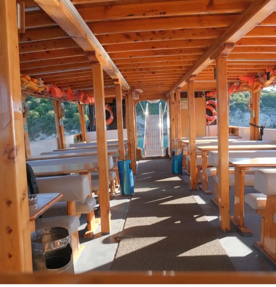 Sığacık Tekne Turu Olimpia Korsan Teknesi - Boat Tours Sığacık Mahallesi Balıkcı Barınağı 3