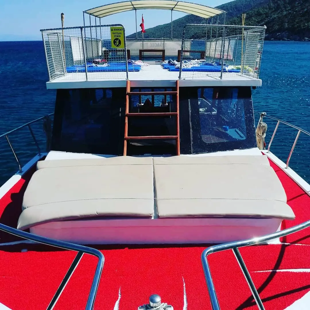 Sığacık Tekne Turu - Boat Tours BALIKCI BARINAGI BURC RESTRORANT ÖNÜ 3