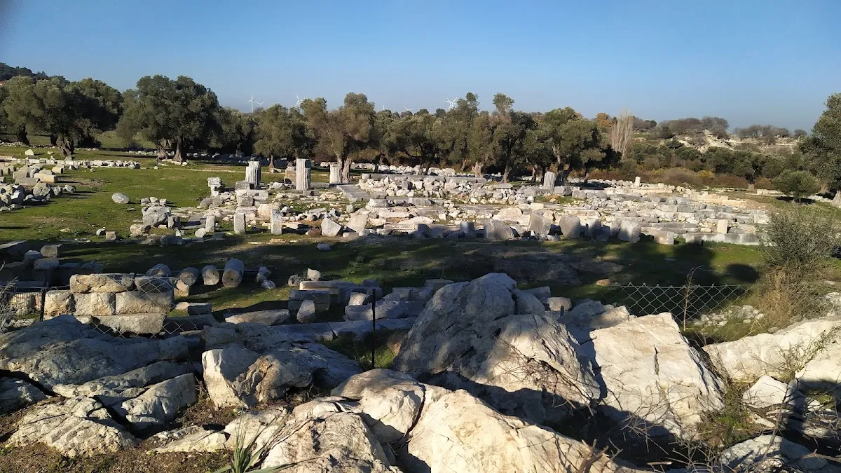 Teos Kenti Sarnıcı - Places to Visit Teos Kenti Sarnıcı - Places to Visit Sığacık 4