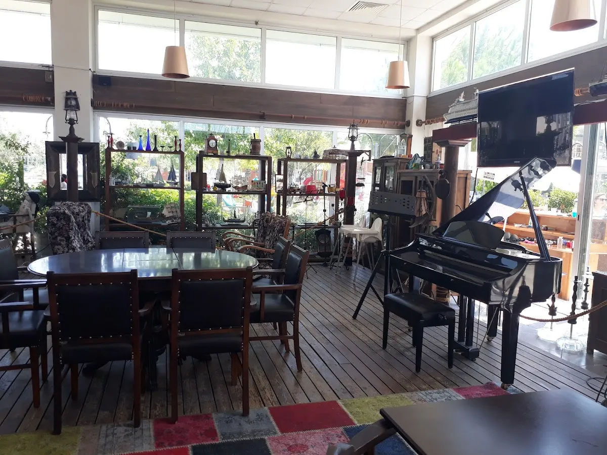 Teos Pier 1 - Restaurants Sığacık 4