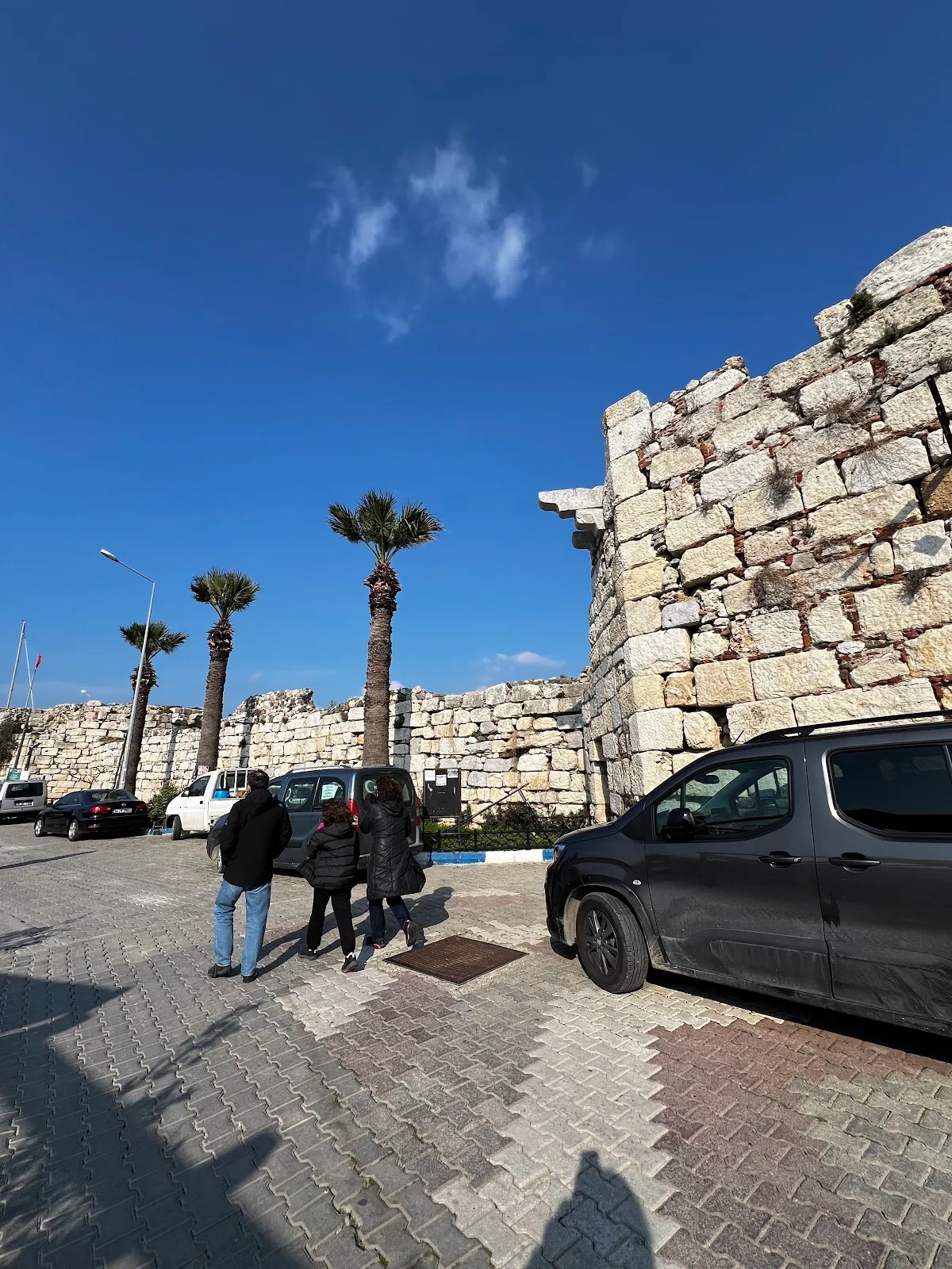 Tepsi Kalesi - Places to Visit Sığacık 5