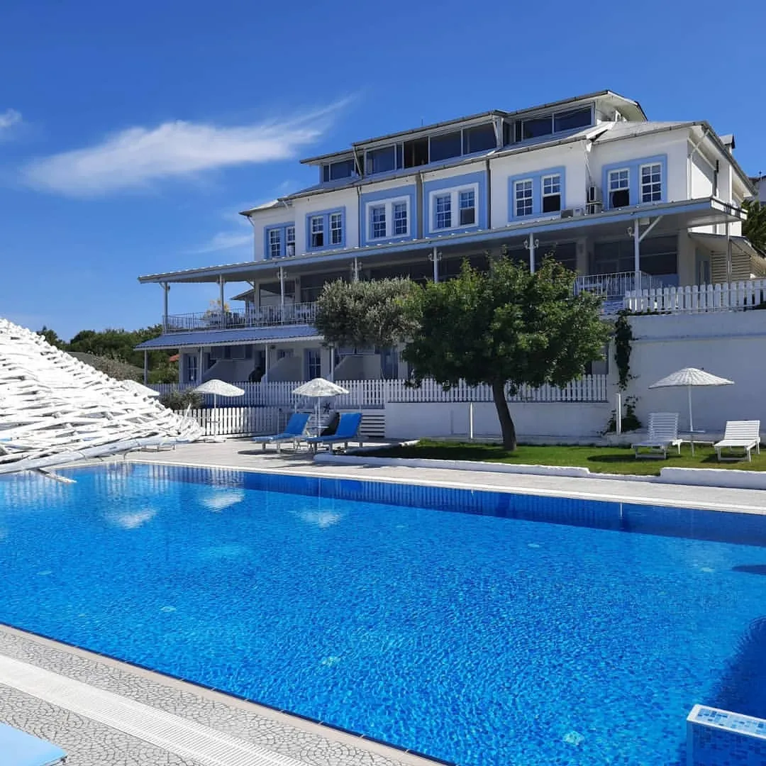 thea Hotel & Restaurant - 