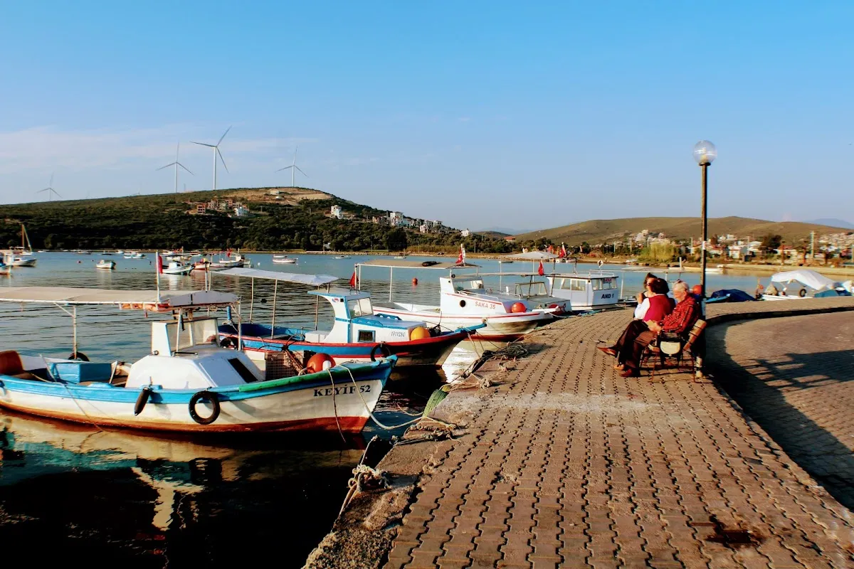 Three B Marine Hotel - 