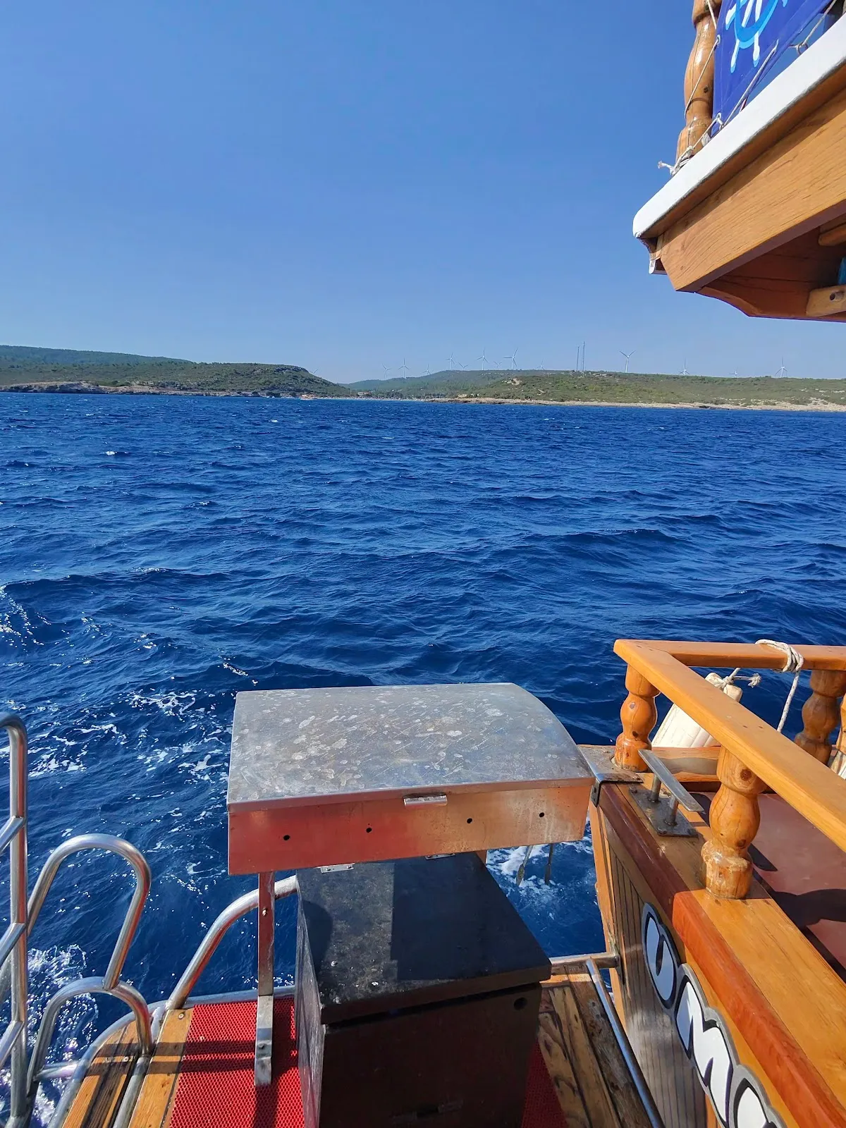 Umut Gezi Teknesi - Boat Tours Balıkçı Barınağı 3