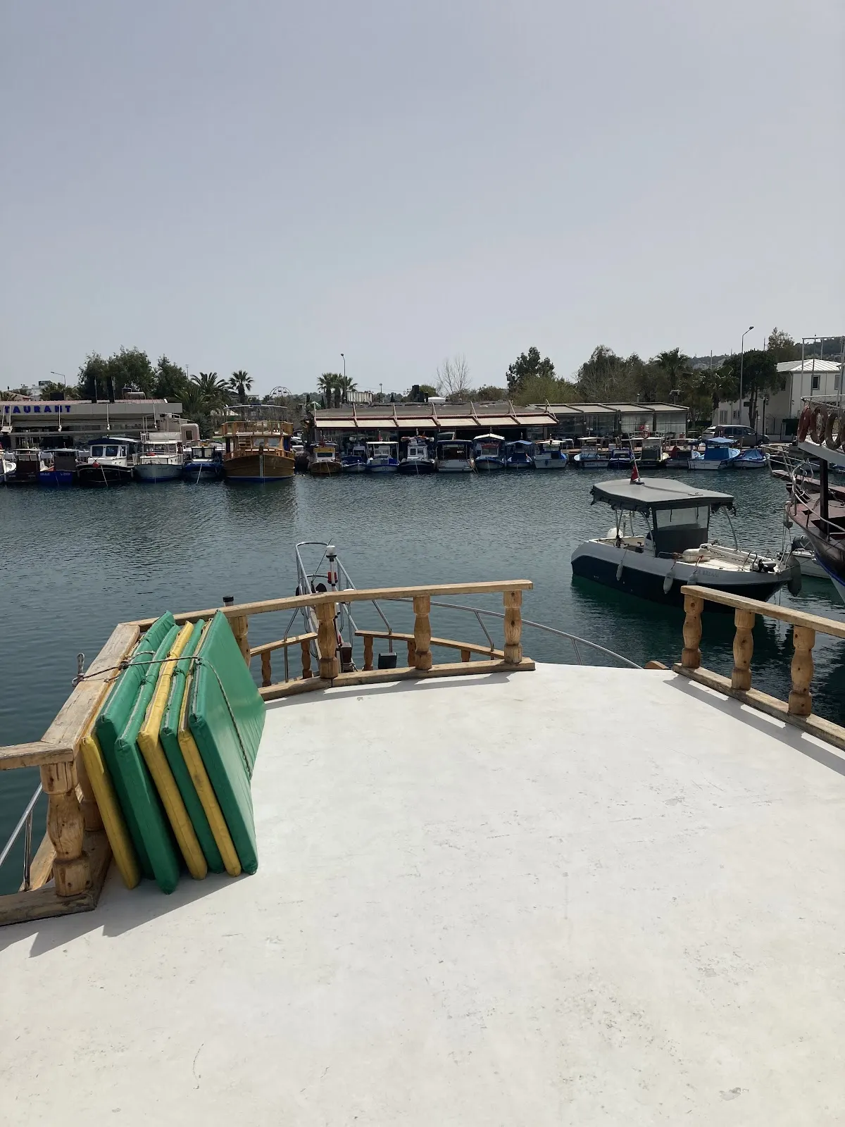 Umut Gezi Teknesi - Boat Tours Balıkçı Barınağı 4