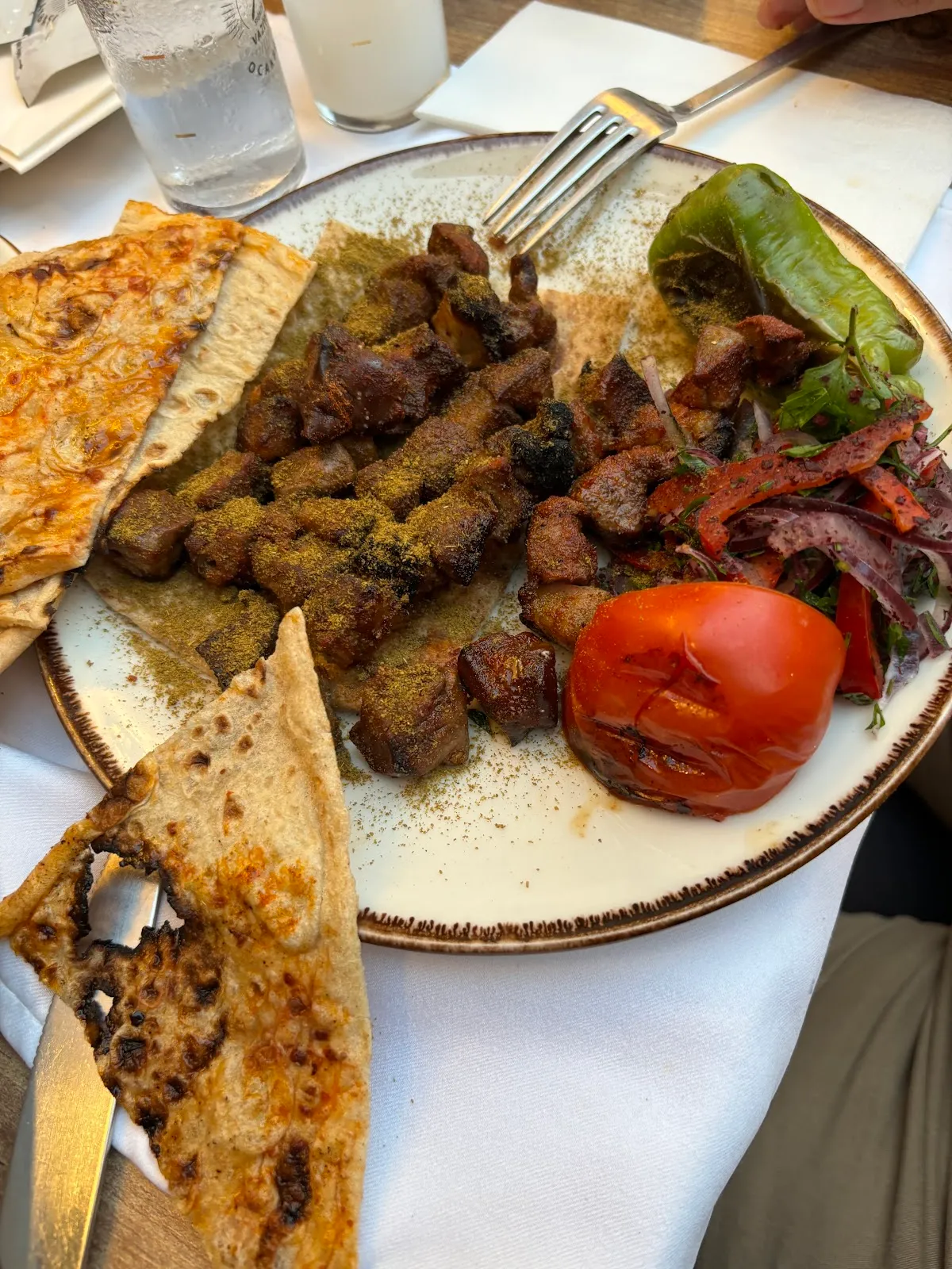 Vaziyet Ocakbaşı Sığacık - Restaurants Sığacık 4