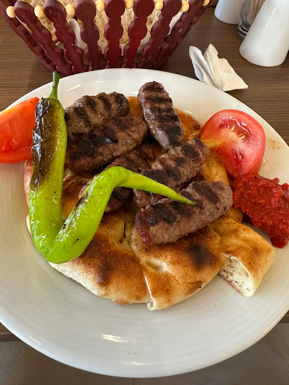 Yörük Efe Kasap & Restaurant - Restaurants Sığacık Mahallesi Eski Sığacık Yolu Caddesi 4