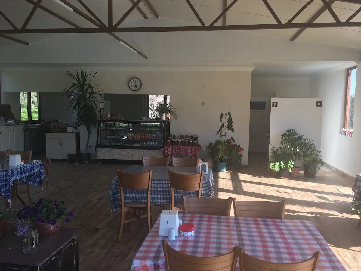 Zeytinaltı Kahvaltı & Mangal Seferihisar - 