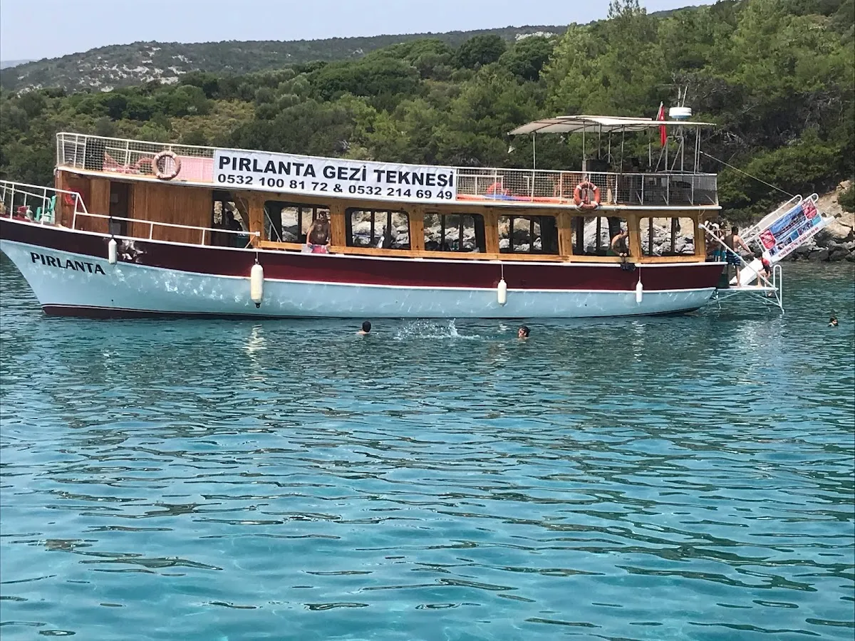 Zinos gezi teknesi - Boat Tours Sığacık 2