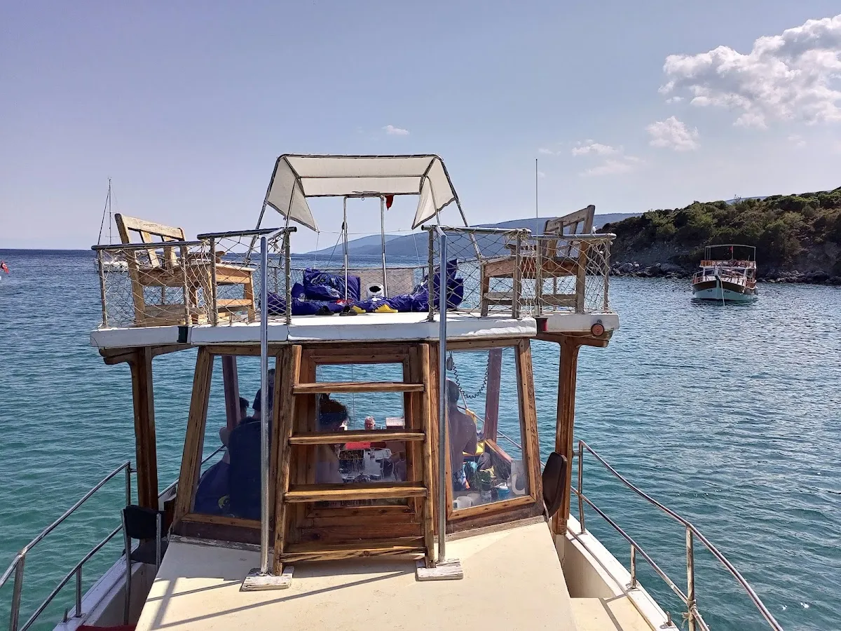 Zinos gezi teknesi - Boat Tours Sığacık 3